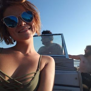 Meet your Posher, Chloe